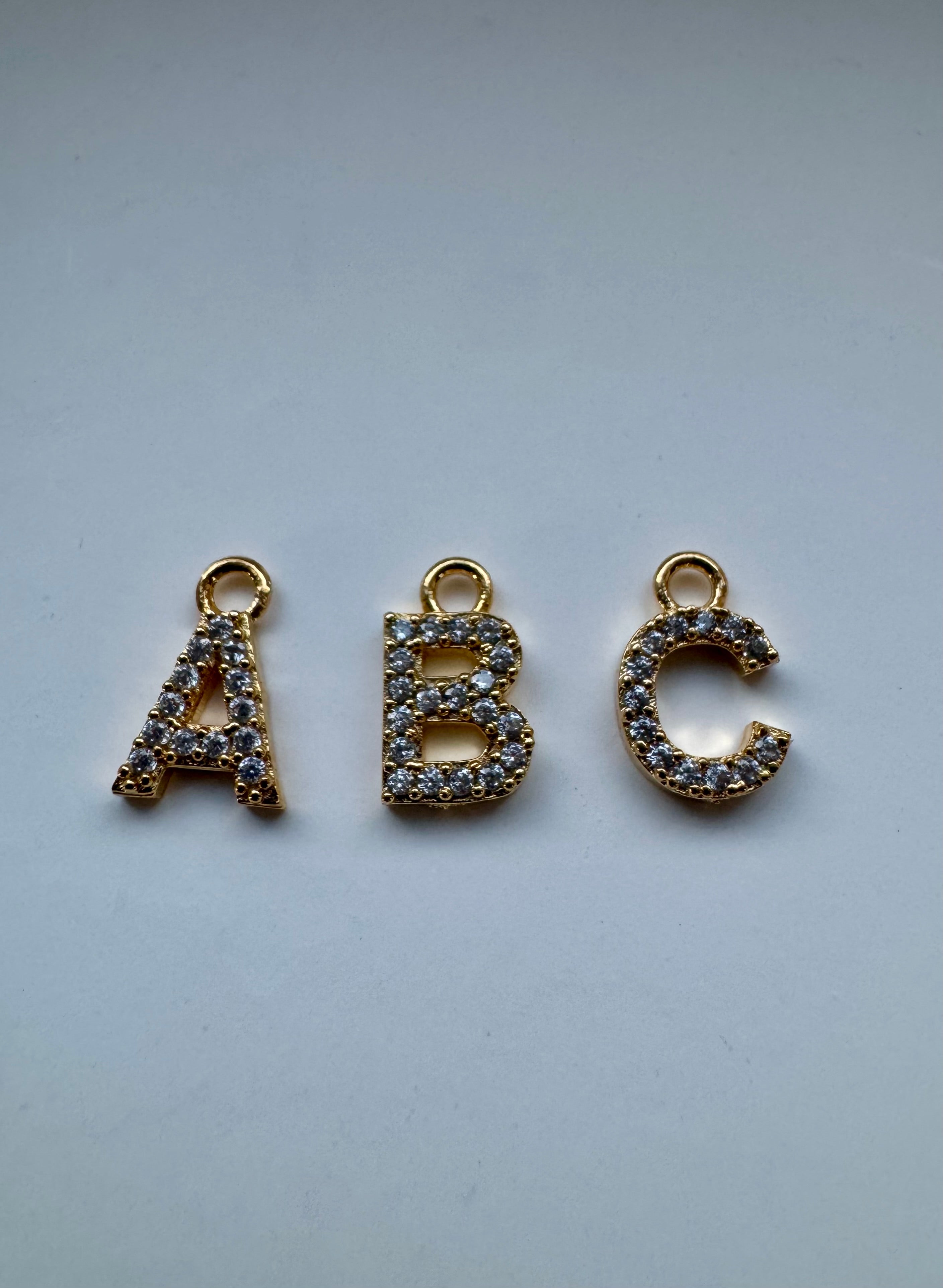 A B C - Personalisierbare Kettenanhänger